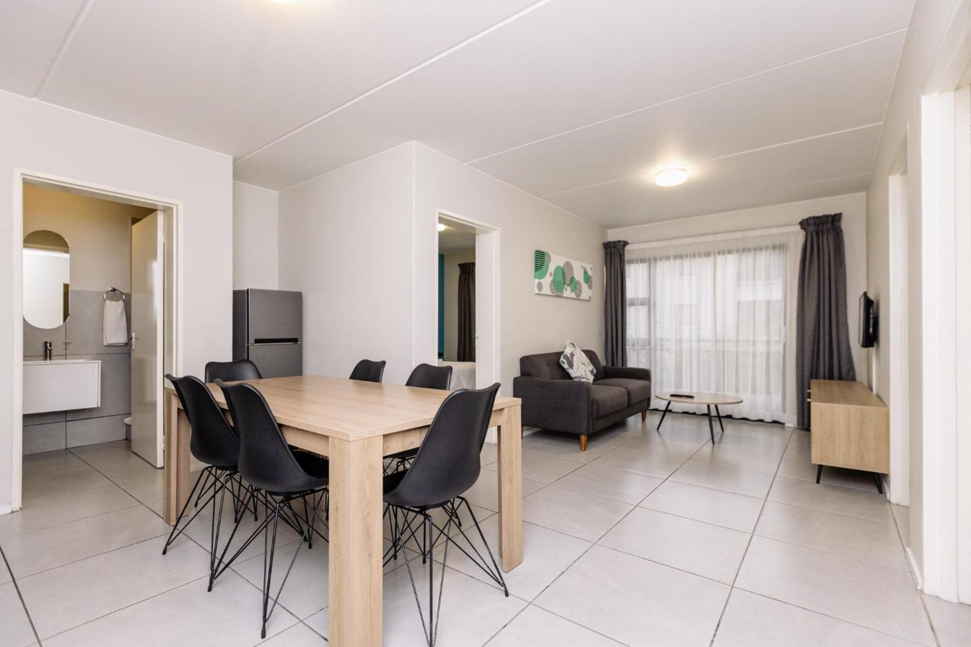 Mint Express Sandton View Йоханнесбург Экстерьер фото